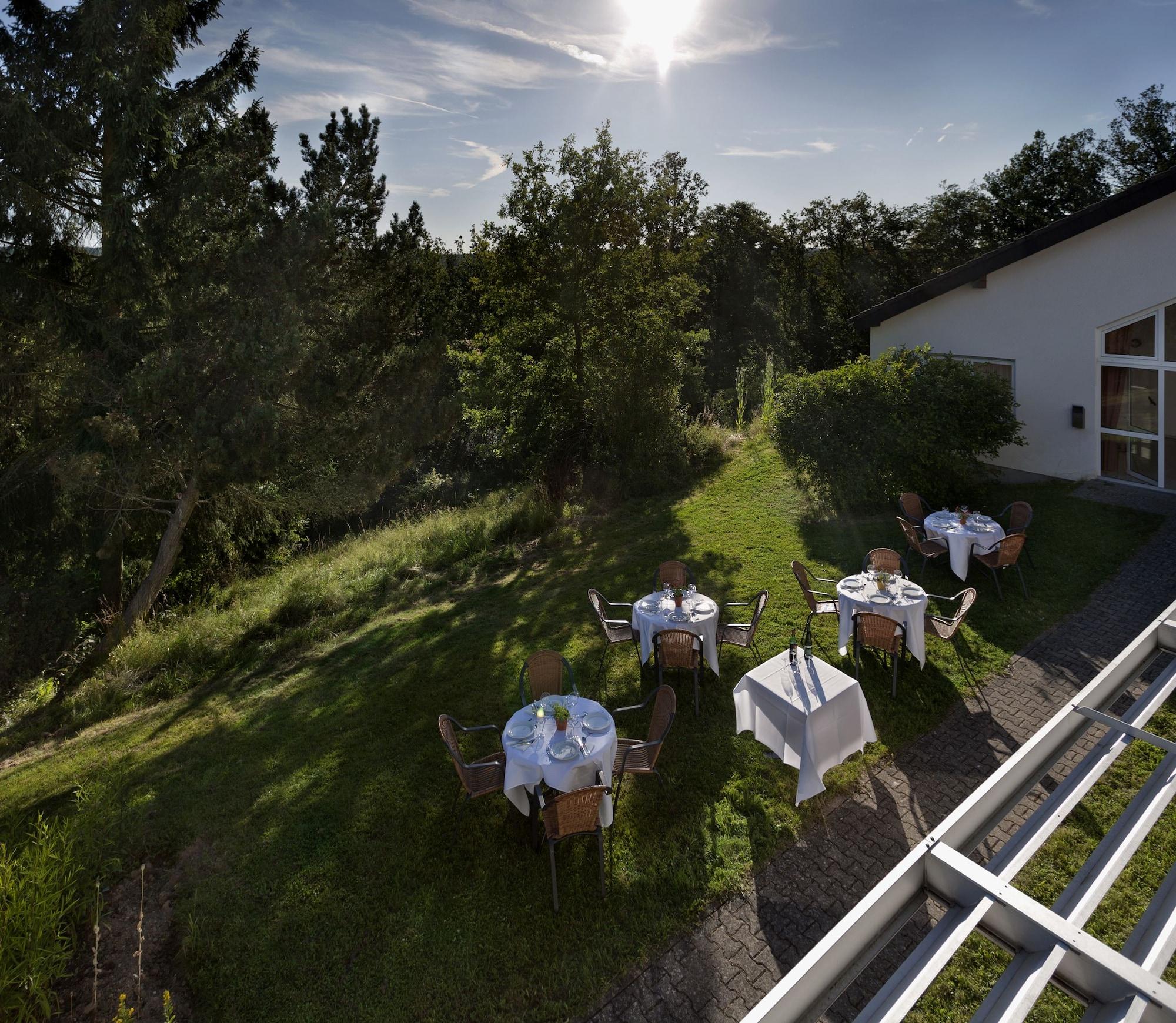 Landhotel Karrenberg Kirchberg an der Jagst Buitenkant foto