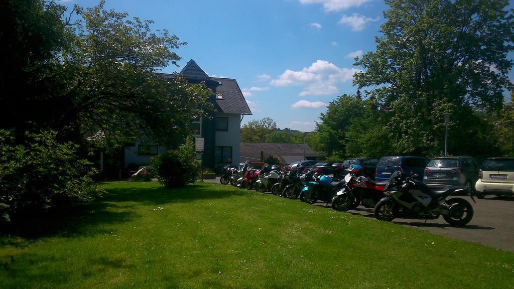 Landhotel Karrenberg Kirchberg an der Jagst Buitenkant foto