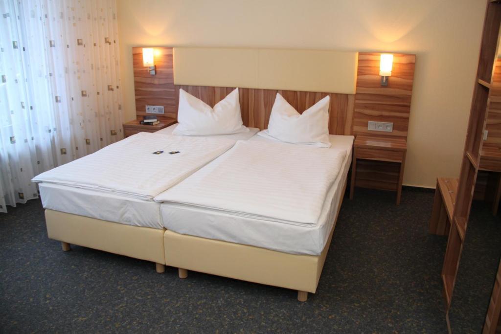 Landhotel Karrenberg Kirchberg an der Jagst Kamer foto