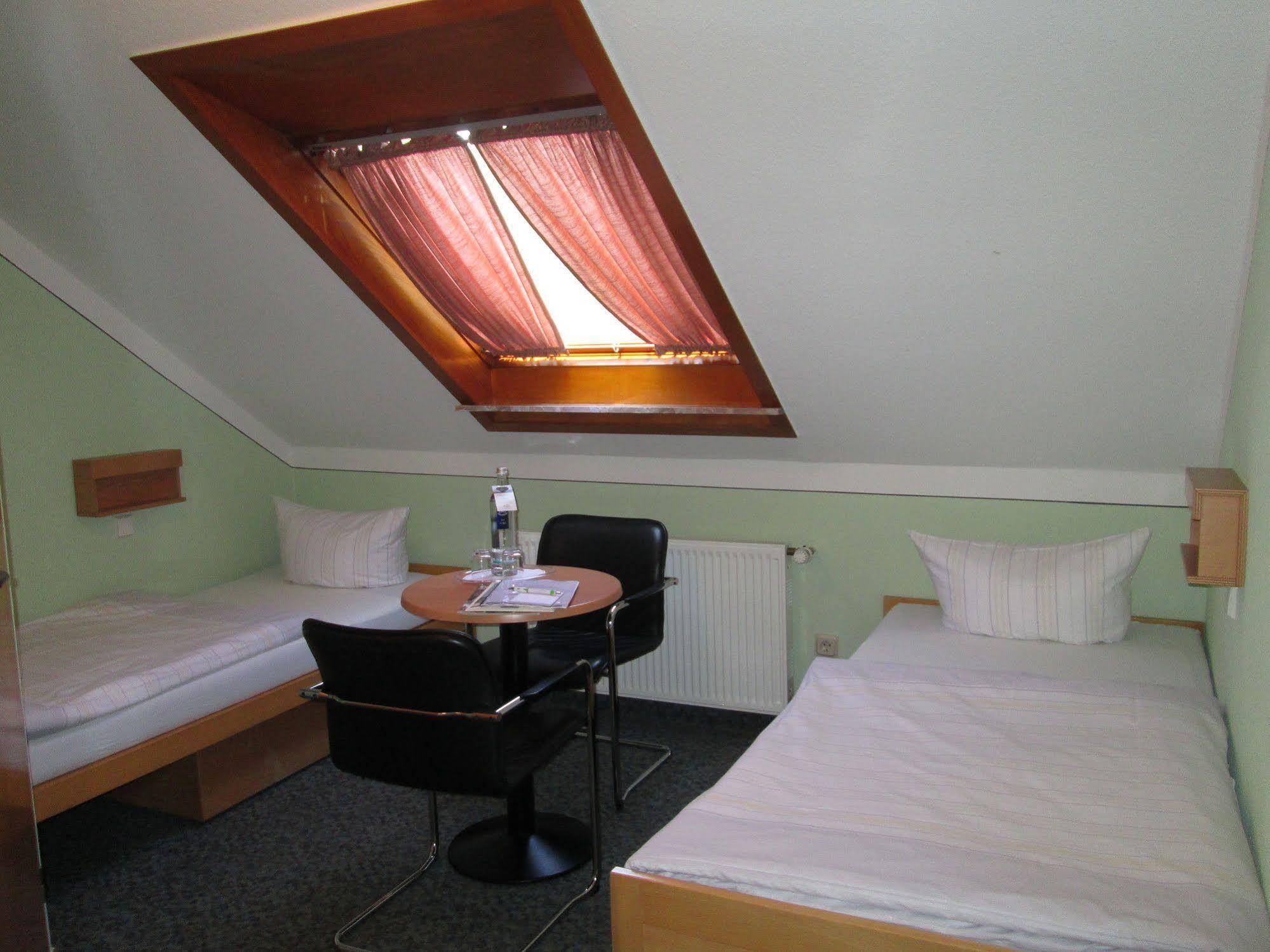 Landhotel Karrenberg Kirchberg an der Jagst Buitenkant foto