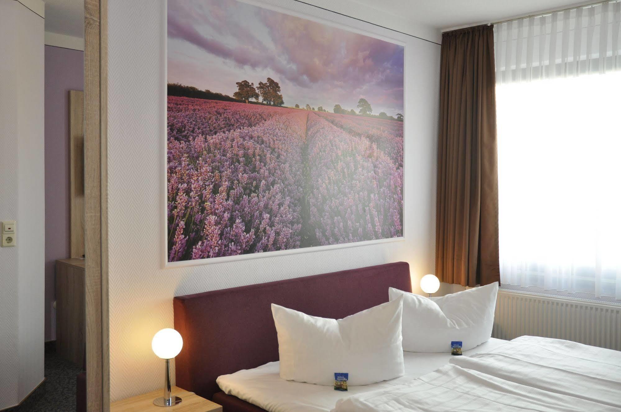 Landhotel Karrenberg Kirchberg an der Jagst Buitenkant foto